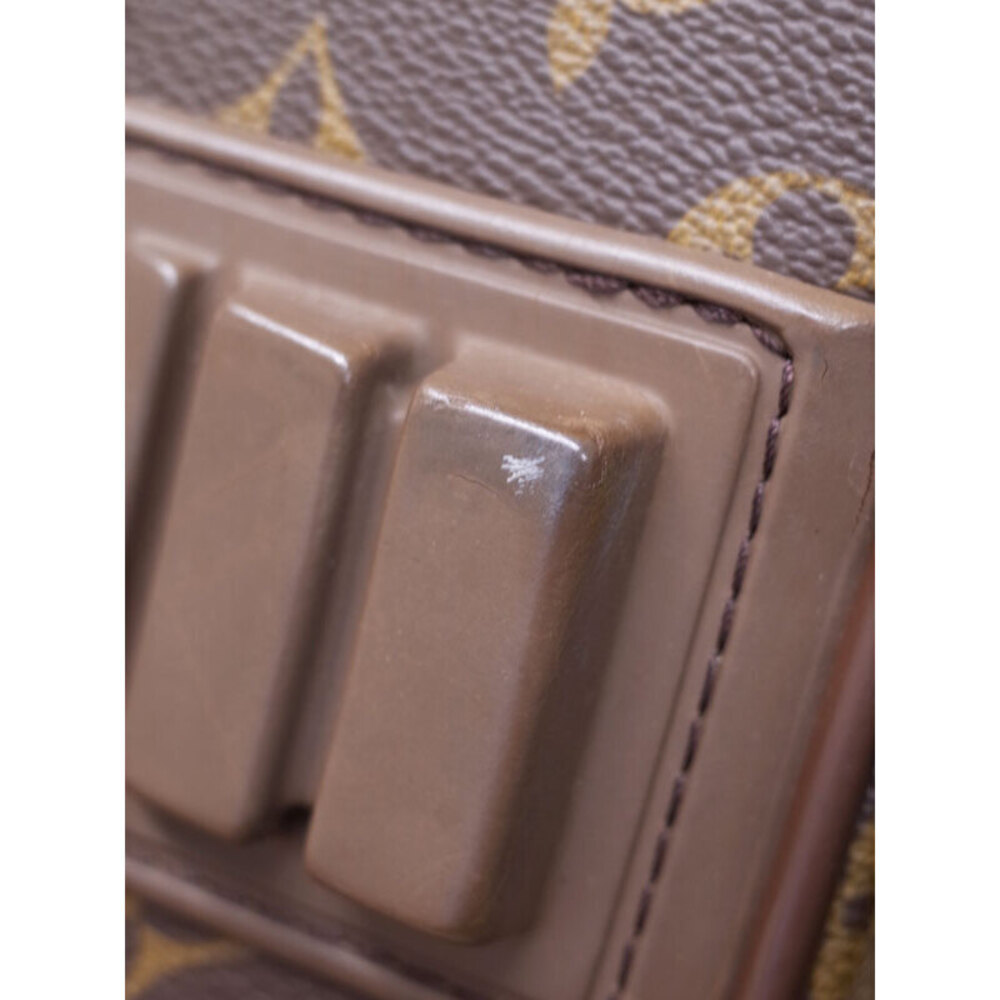 Louis Vuitton Pegasus Monogram Carry Case Brown on Leather - Picture 5 of 9
